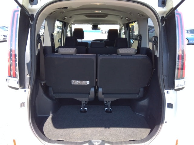 TOYOTA NOAH- X -2019