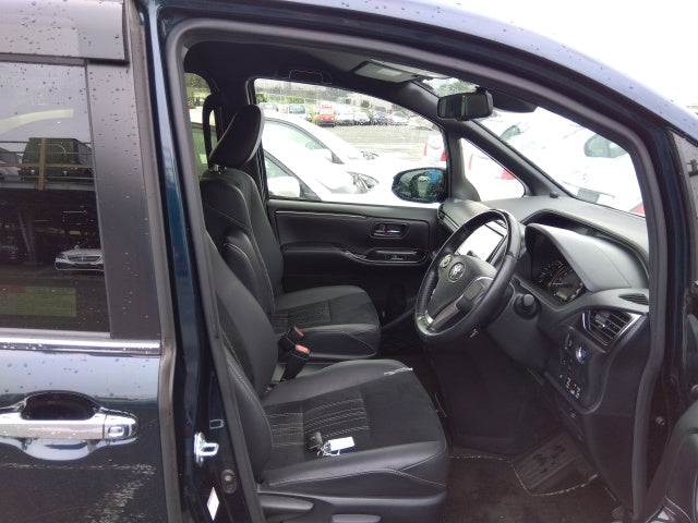 TOYOTA ESQUIRE HYBRID-GI PREMIUM-2019