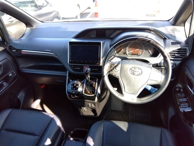 TOYOTA ESQUIRE-GI BLACK-2019