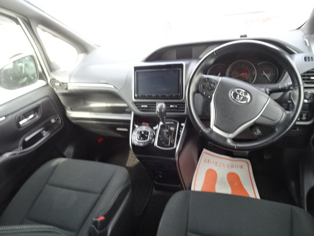 TOYOTA ESQUIRE 2019 GI