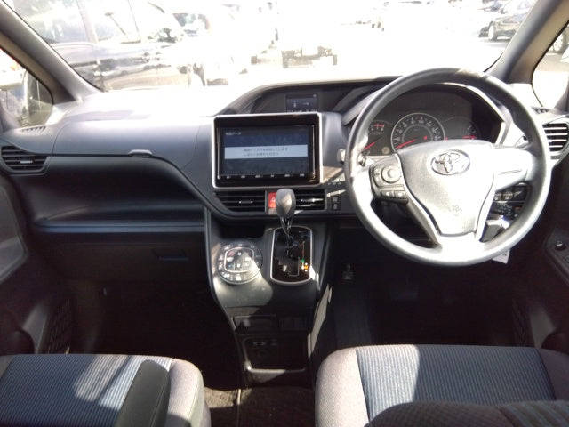 TOYOTA NOAH-X-2019