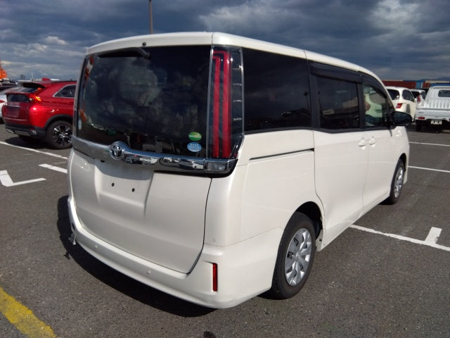 TOYOTA NOAH-X-2019