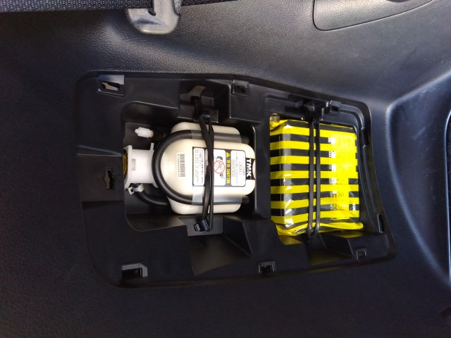 TOYOTA ESQUIRE HV-GI PREMIUM-2019 WHITE