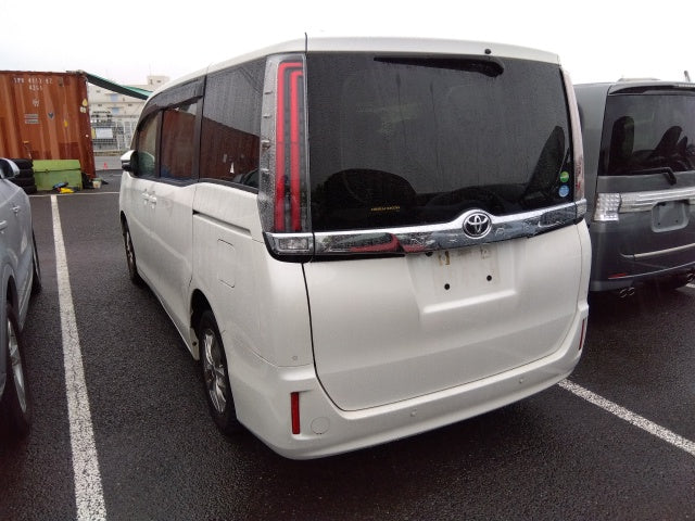 TOYOTA NOAH-NON-HYBRID X- 2020