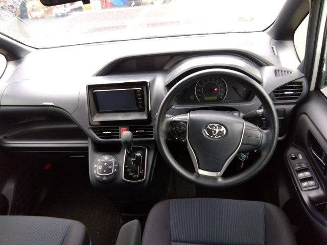 TOYOTA NOAH-NON-HYBRID X- 2020