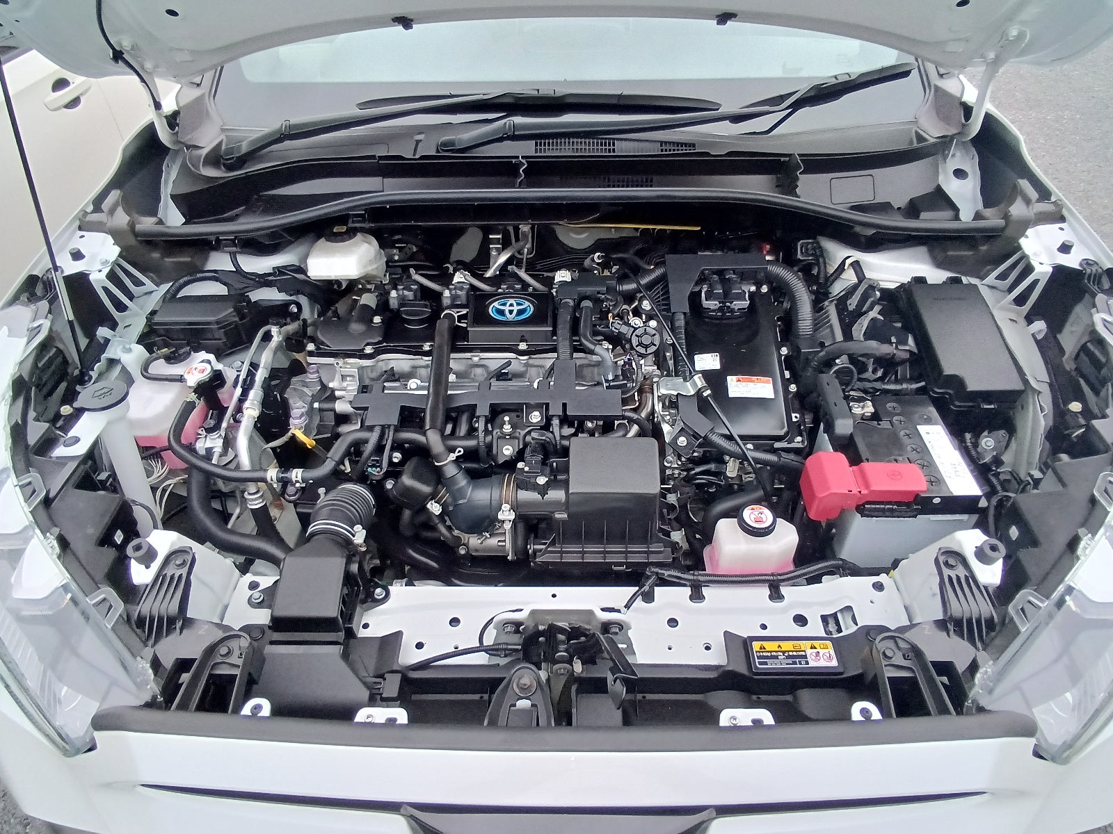 TOYOTA COROLLA CROSS 2021 PEARL HYBRID Z