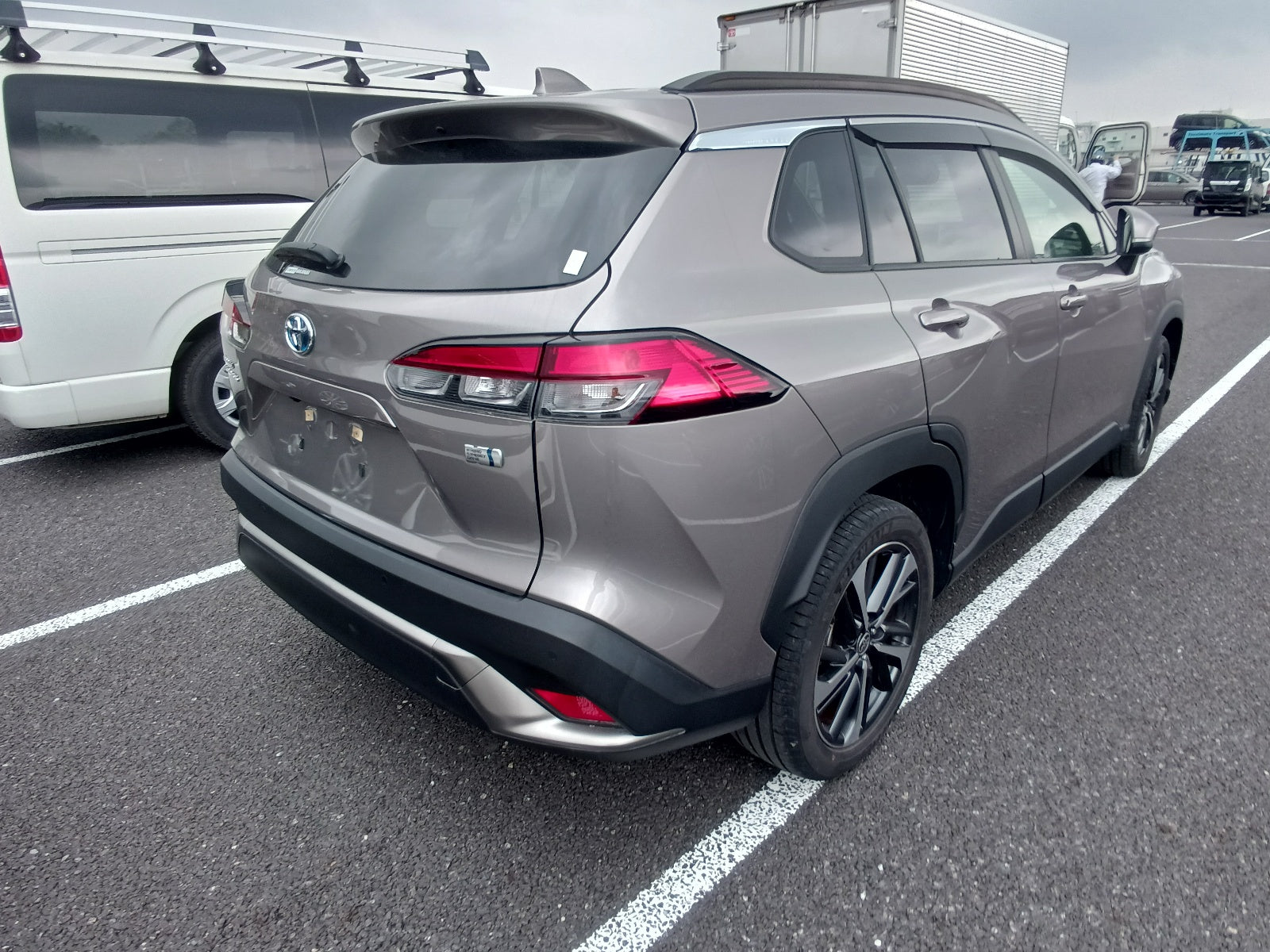 TOYOTA COROLLA CROSS-HYBRID Z-2022 BROWN