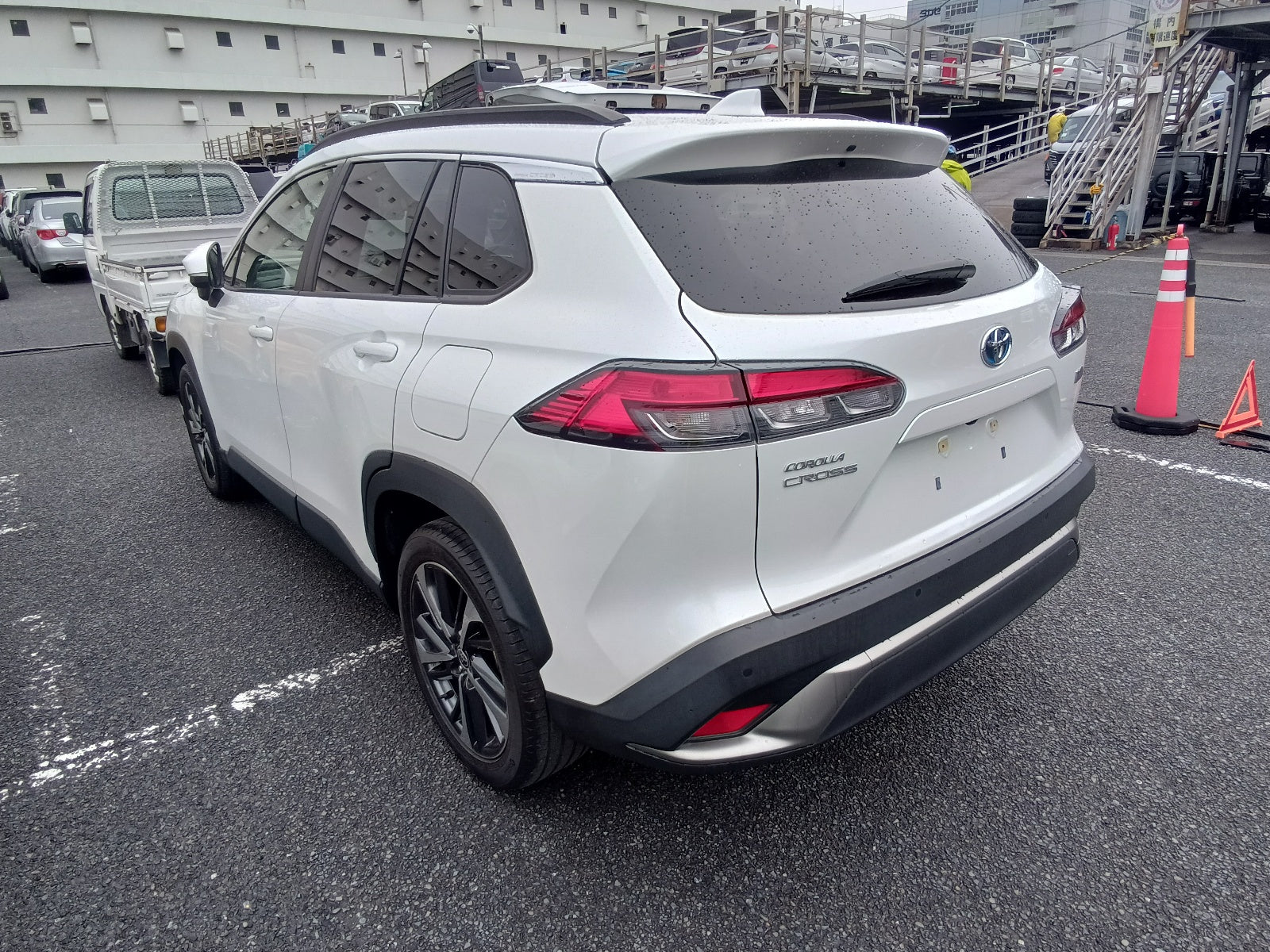 TOYOTA COROLLA CROSS-HYBRID Z-2022 WHITE