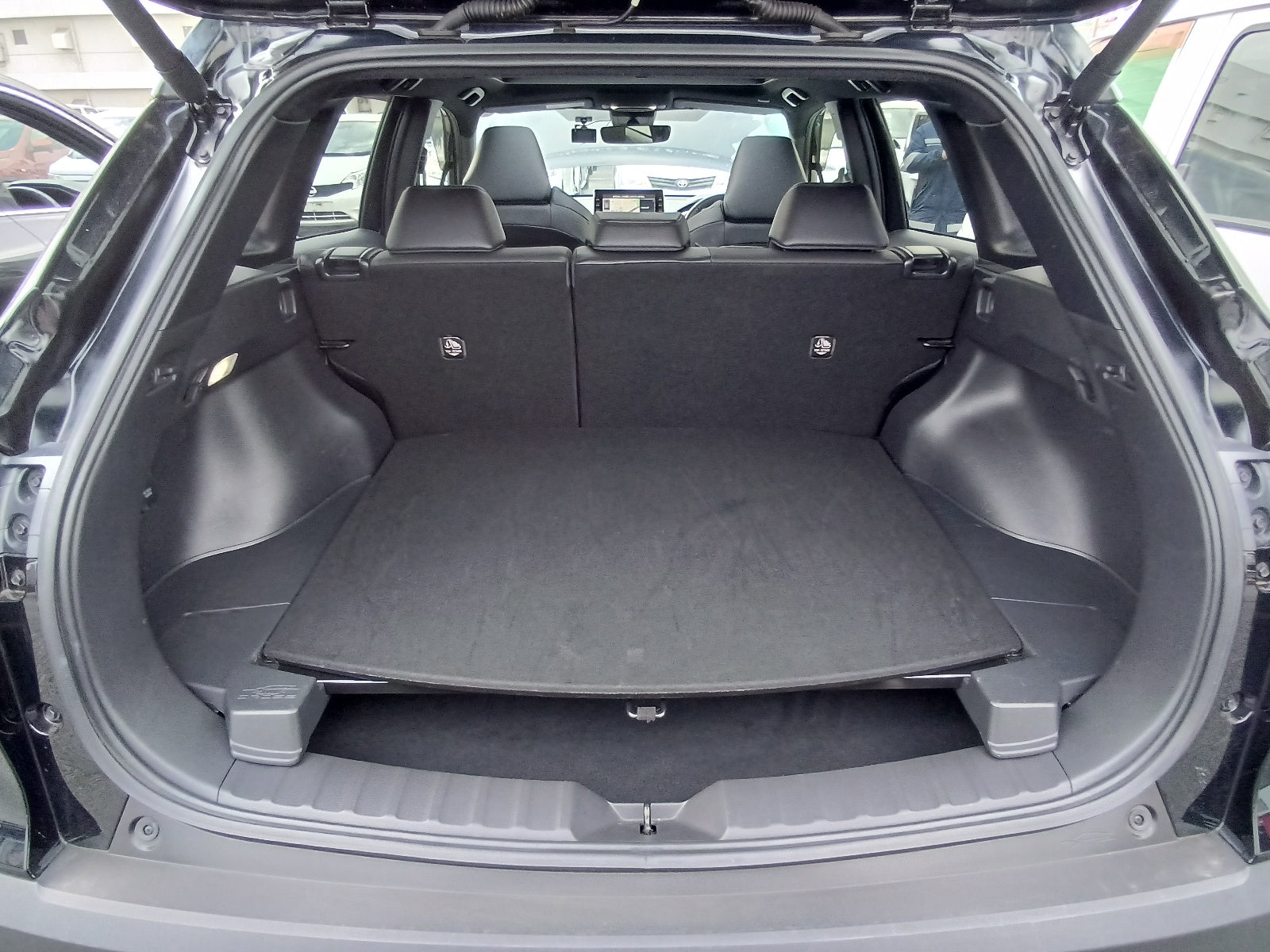 TOYOTA COROLLA CROSS-HYBRID Z-2022 BLACK