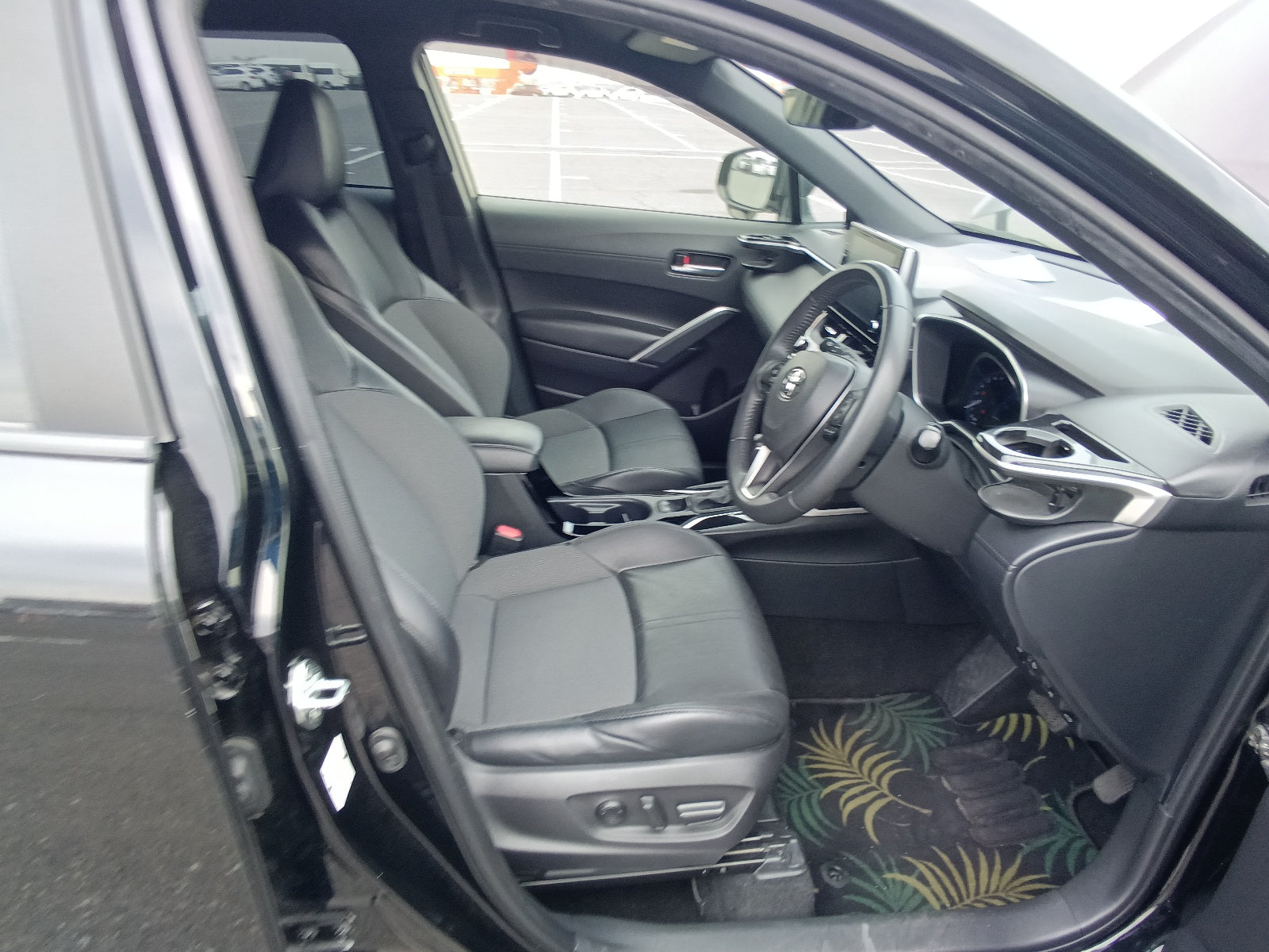 TOYOTA COROLLA CROSS-HYBRID Z-2022 BLACK