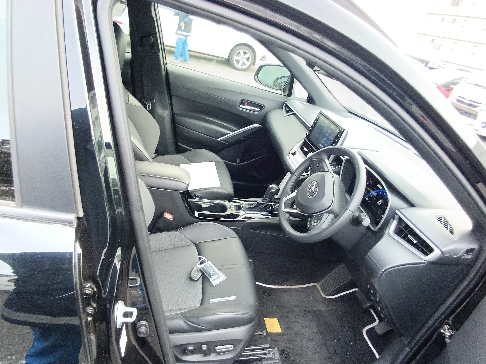 TOYOTA COROLLA CROSS-HYBRID Z-2022 BLACK
