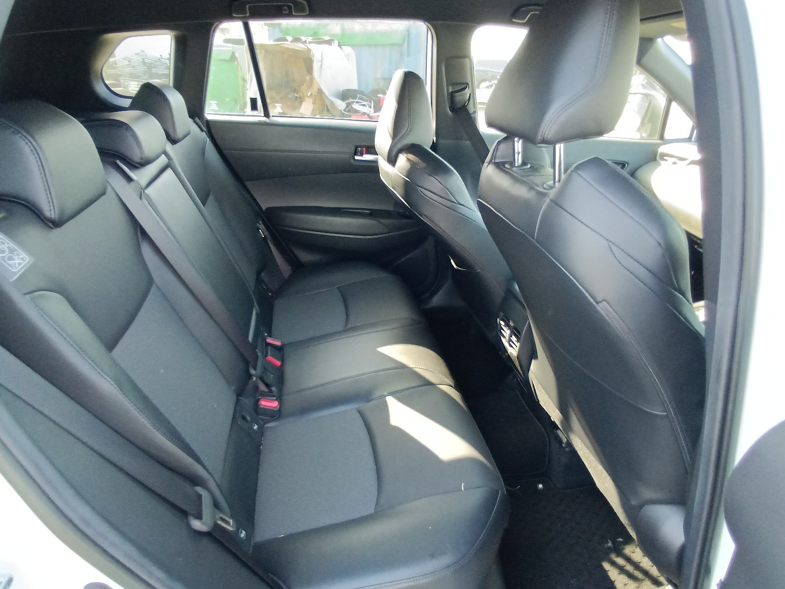 TOYOTA COROLLA CROSS-HYBRID Z-2022 WHITE