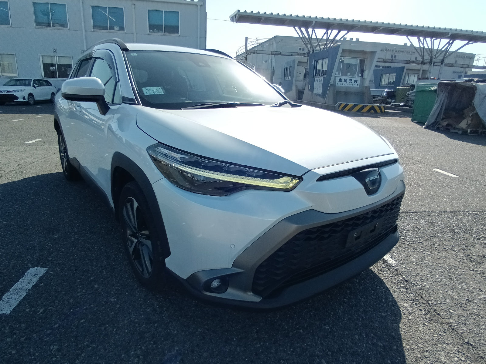 TOYOTA COROLLA CROSS-HYBRID Z-2022 WHITE