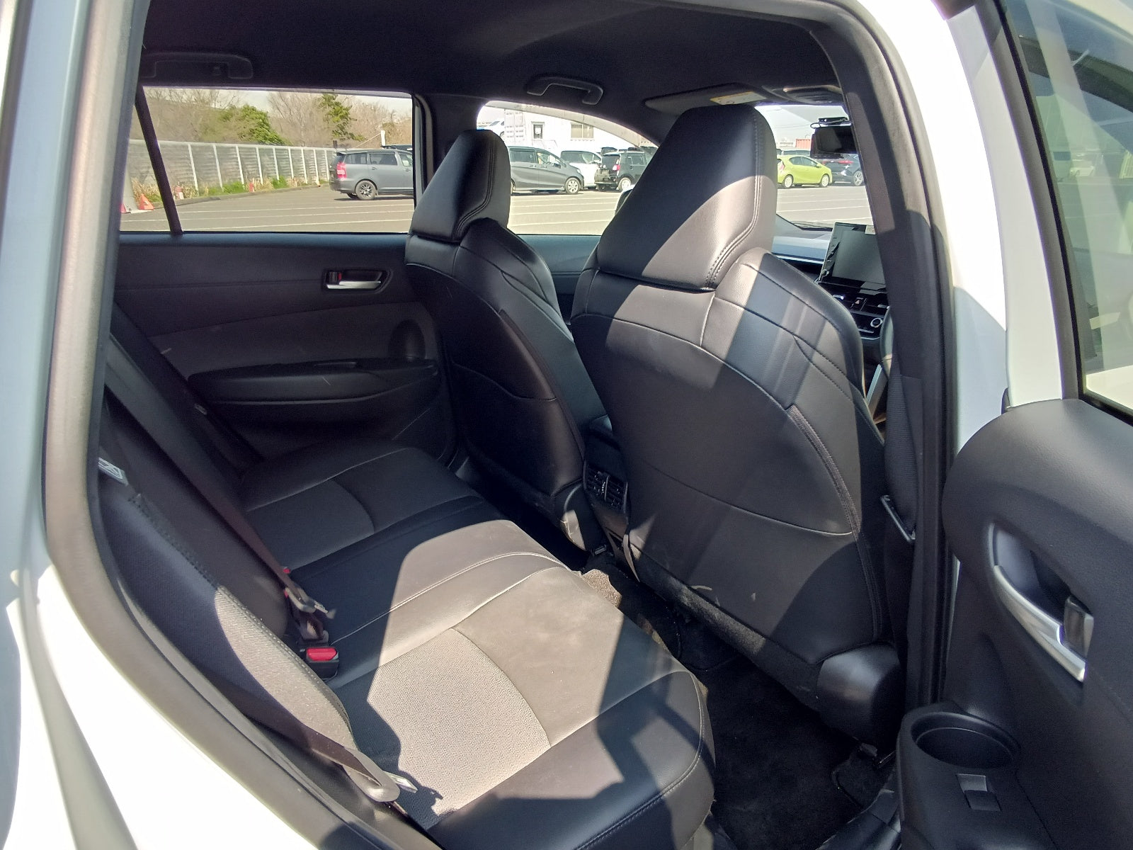 TOYOTA COROLLA CROSS-HYBRID Z-2022 WHITE