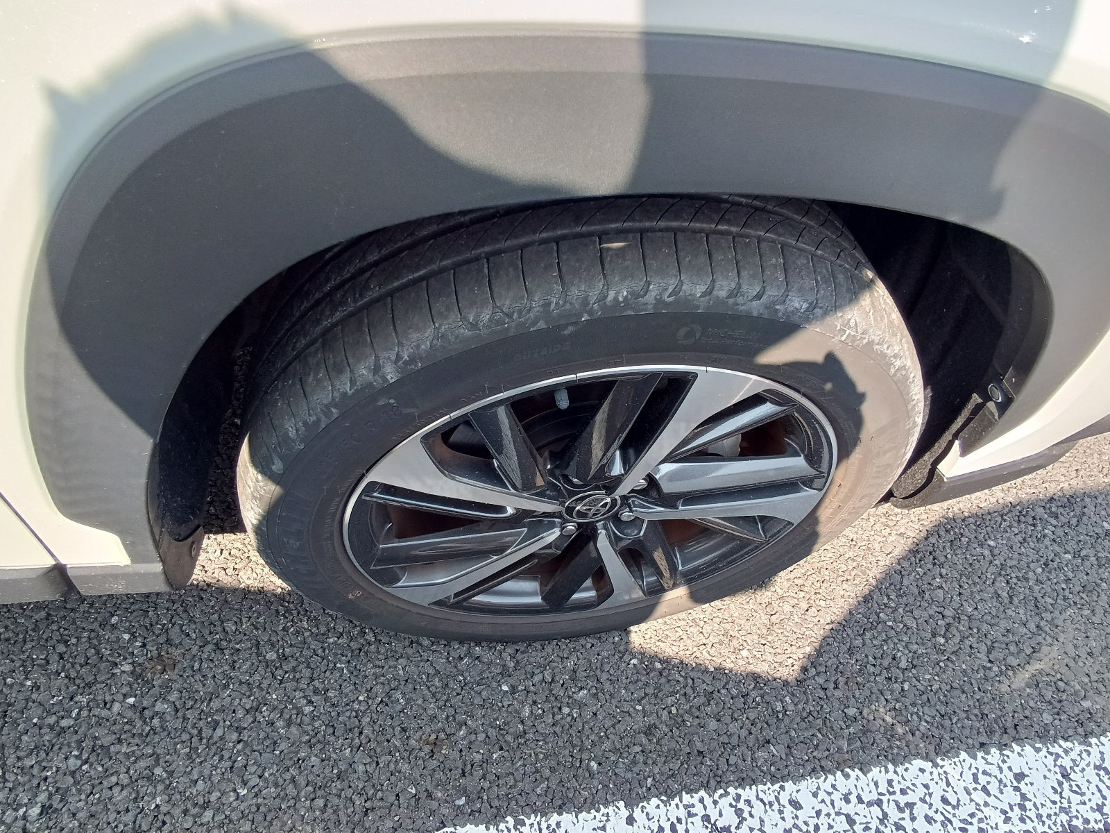 TOYOTA COROLLA CROSS-HYBRID Z-2022 WHITE