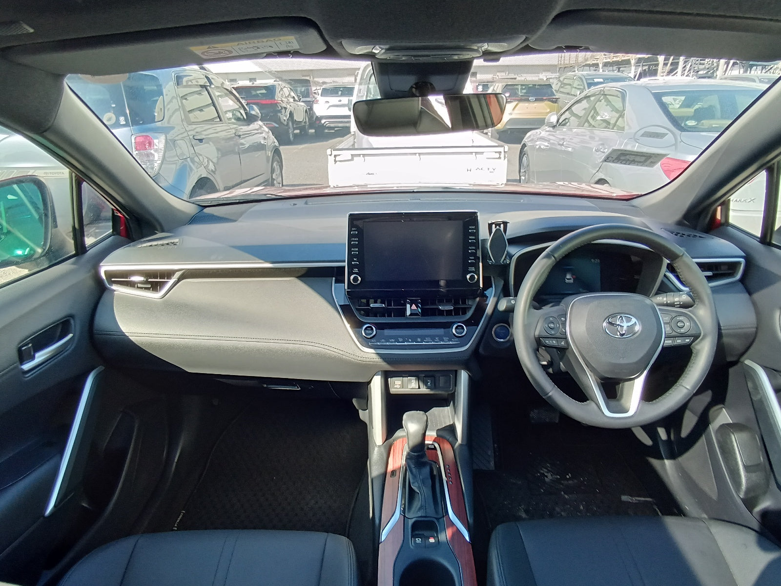 TOYOTA COROLLA CROSS-HYBRID Z-2022 WINE 2