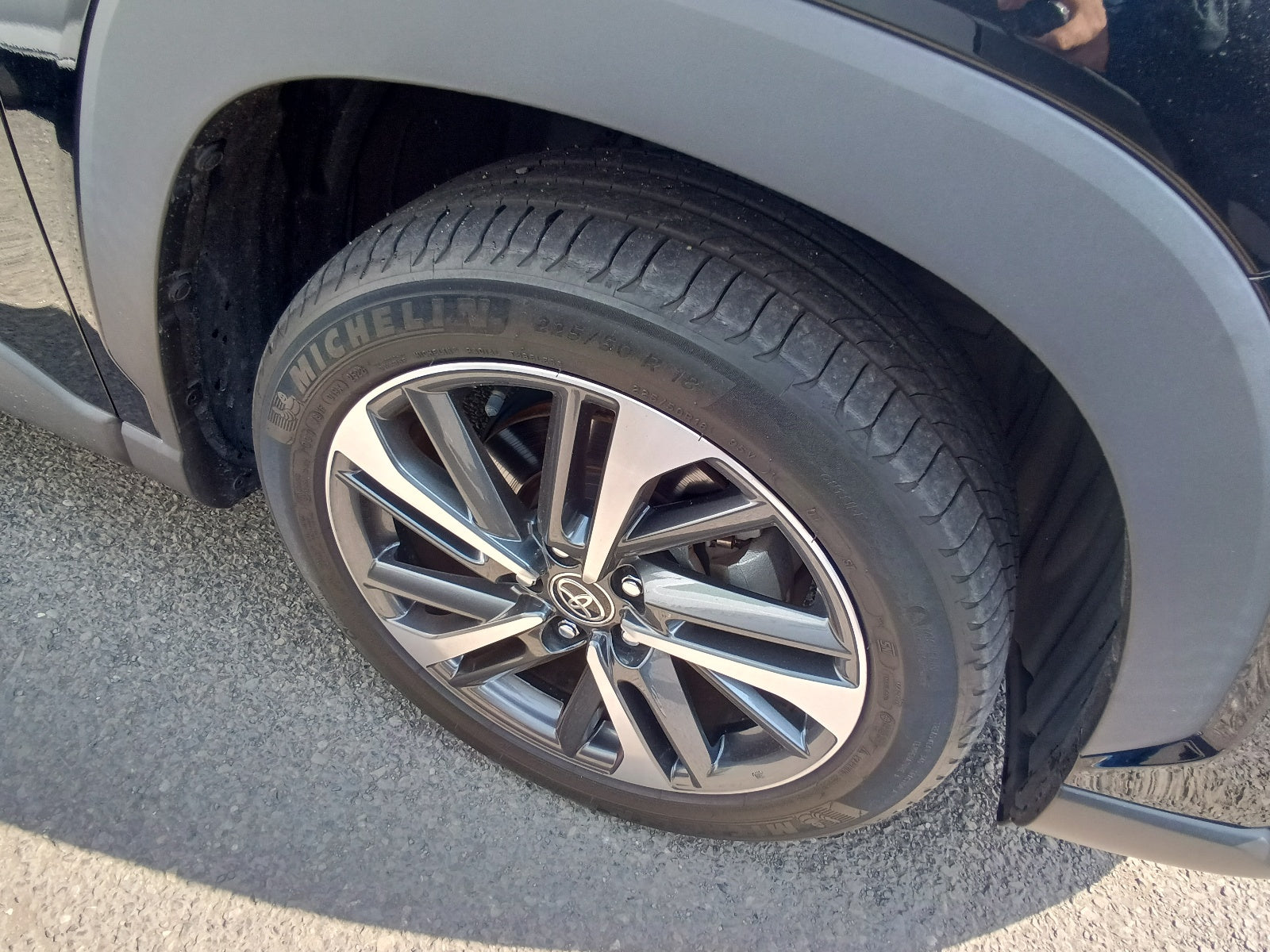 TOYOTA COROLLA CROSS-HYBRID Z-2022 BLACK