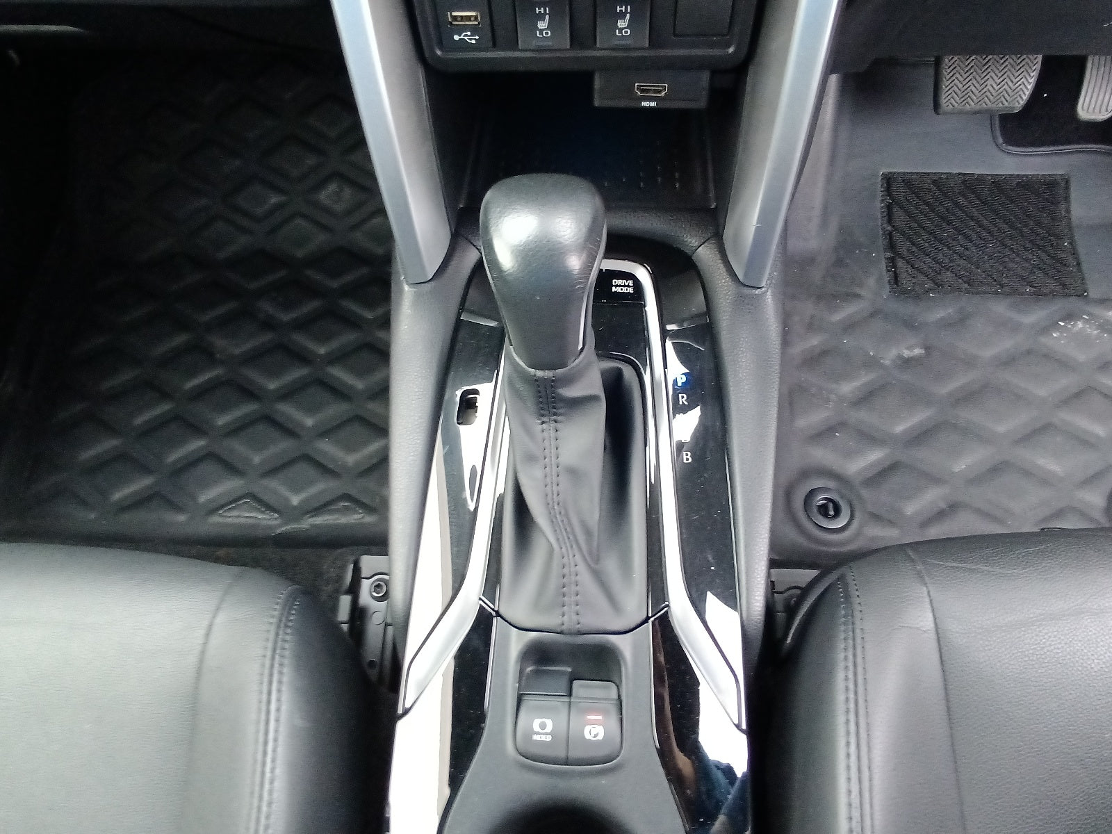TOYOTA COROLLA CROSS-HYBRID Z PACKAGE-2023 BLACK