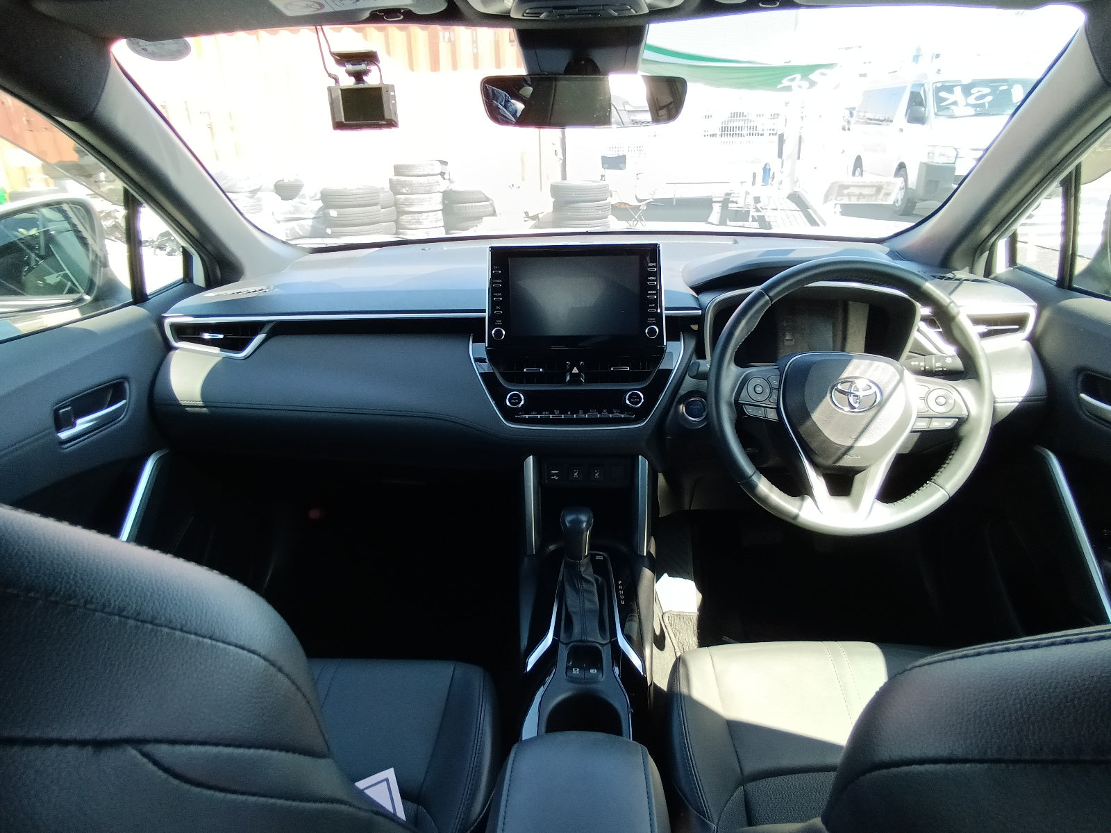 TOYOTA COROLLA CROSS-HYBRID Z PACKAGE-2023 WHITE