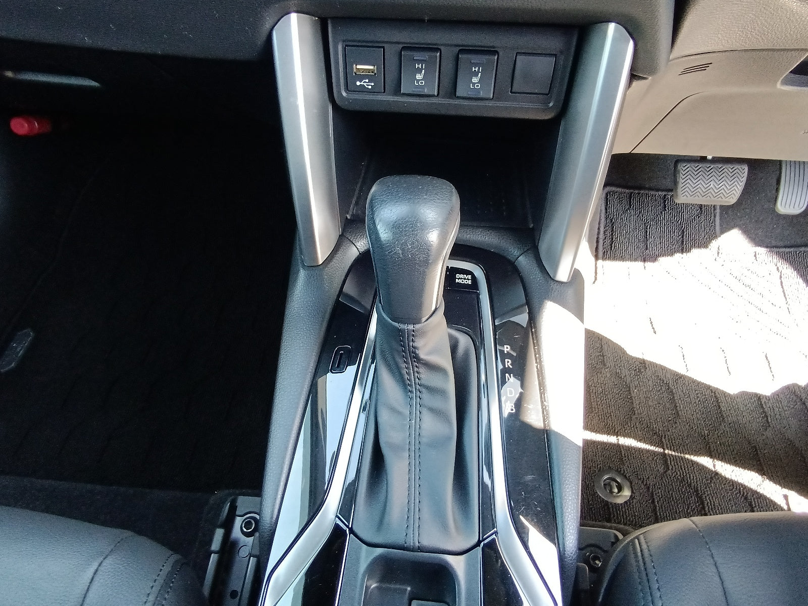TOYOTA COROLLA CROSS-HYBRID Z PACKAGE-2023 WHITE