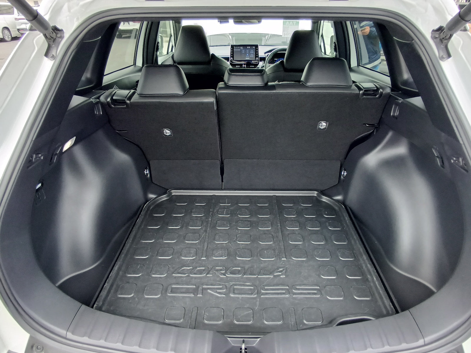 TOYOTA COROLLA CROSS-HYBRID Z PACKAGE-2023 WHITE