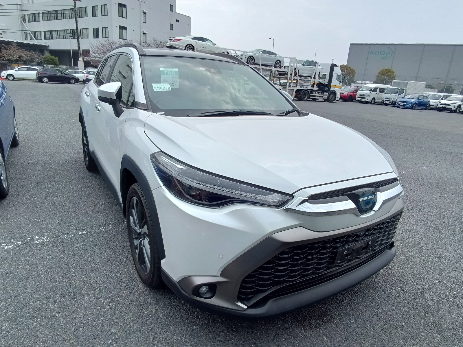 TOYOTA COROLLA CROSS-HYBRID Z PACKAGE-2023 WHITE