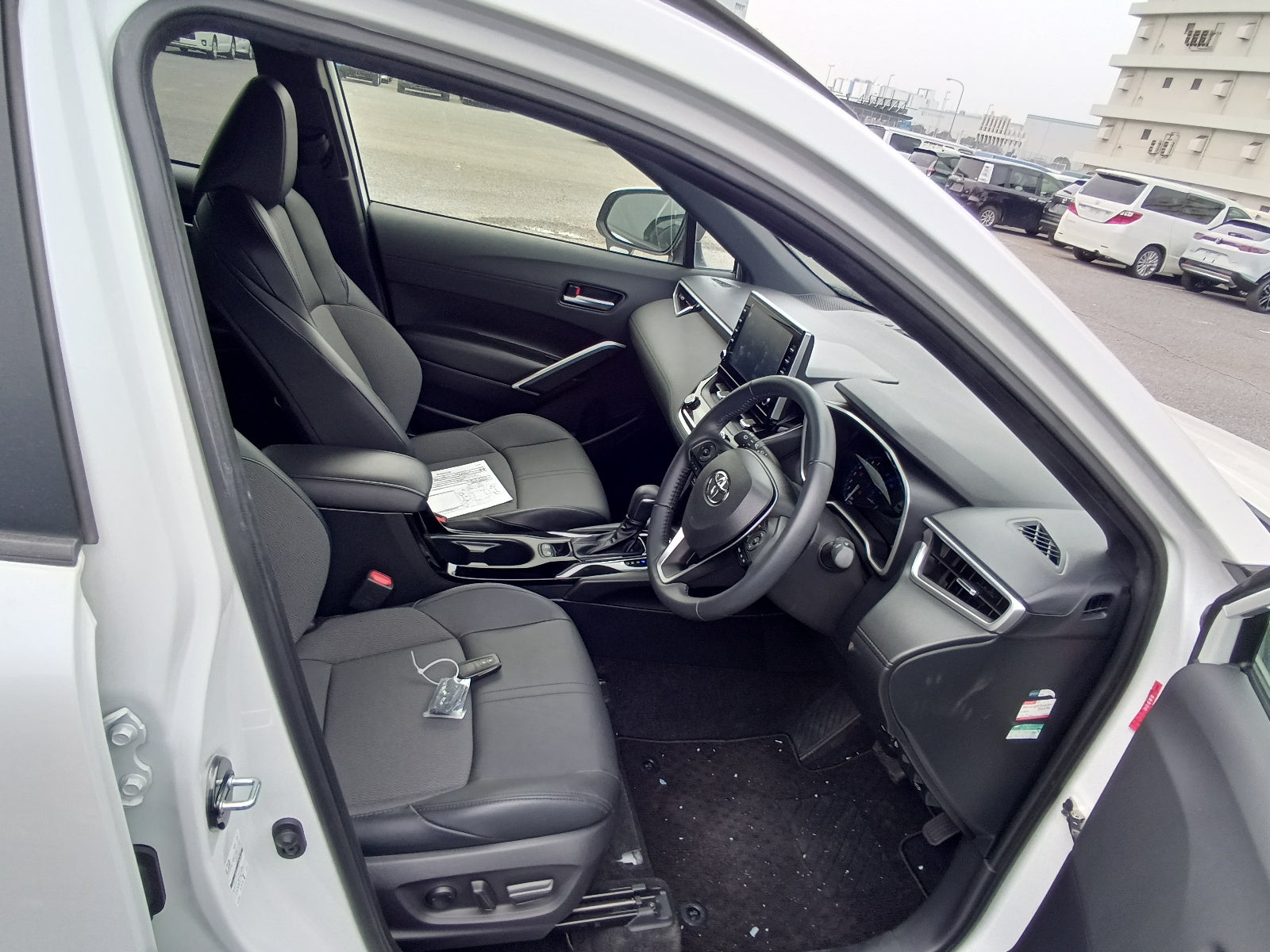 TOYOTA COROLLA CROSS-HYBRID Z PACKAGE-2023 WHITE