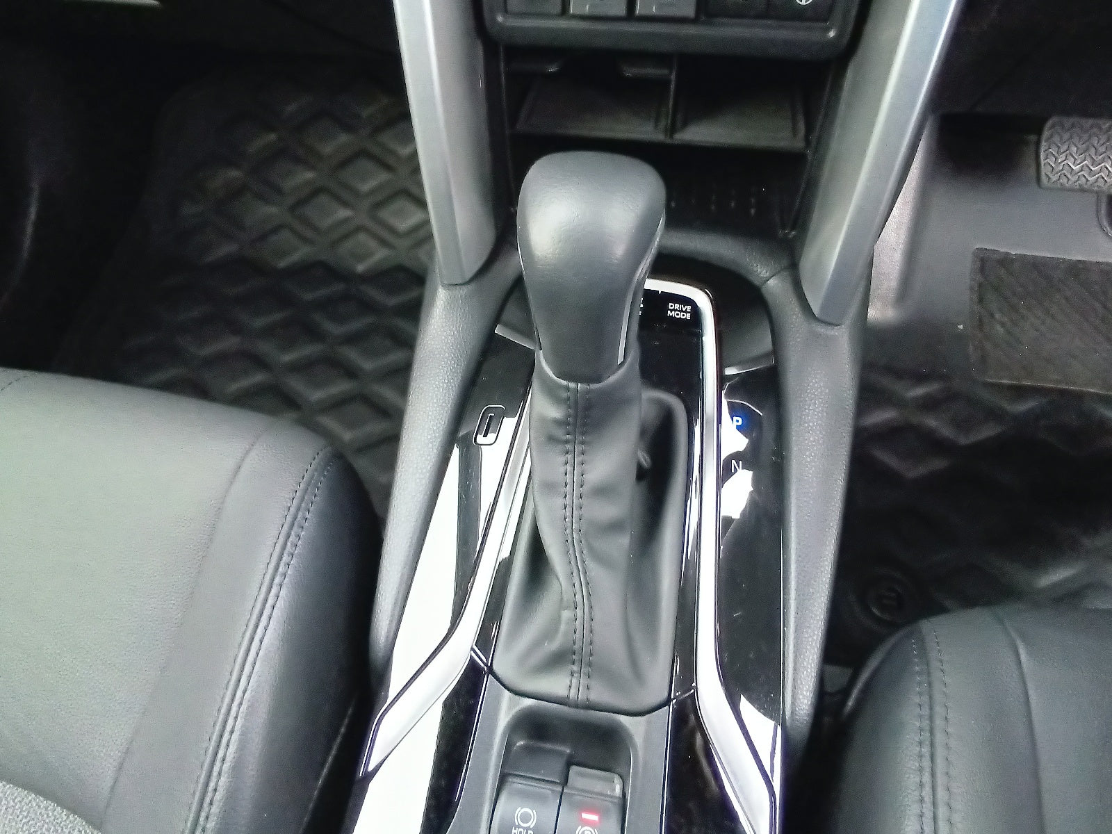 TOYOTA COROLLA CROSS-HYBRID Z PACKAGE-2023 BLACK