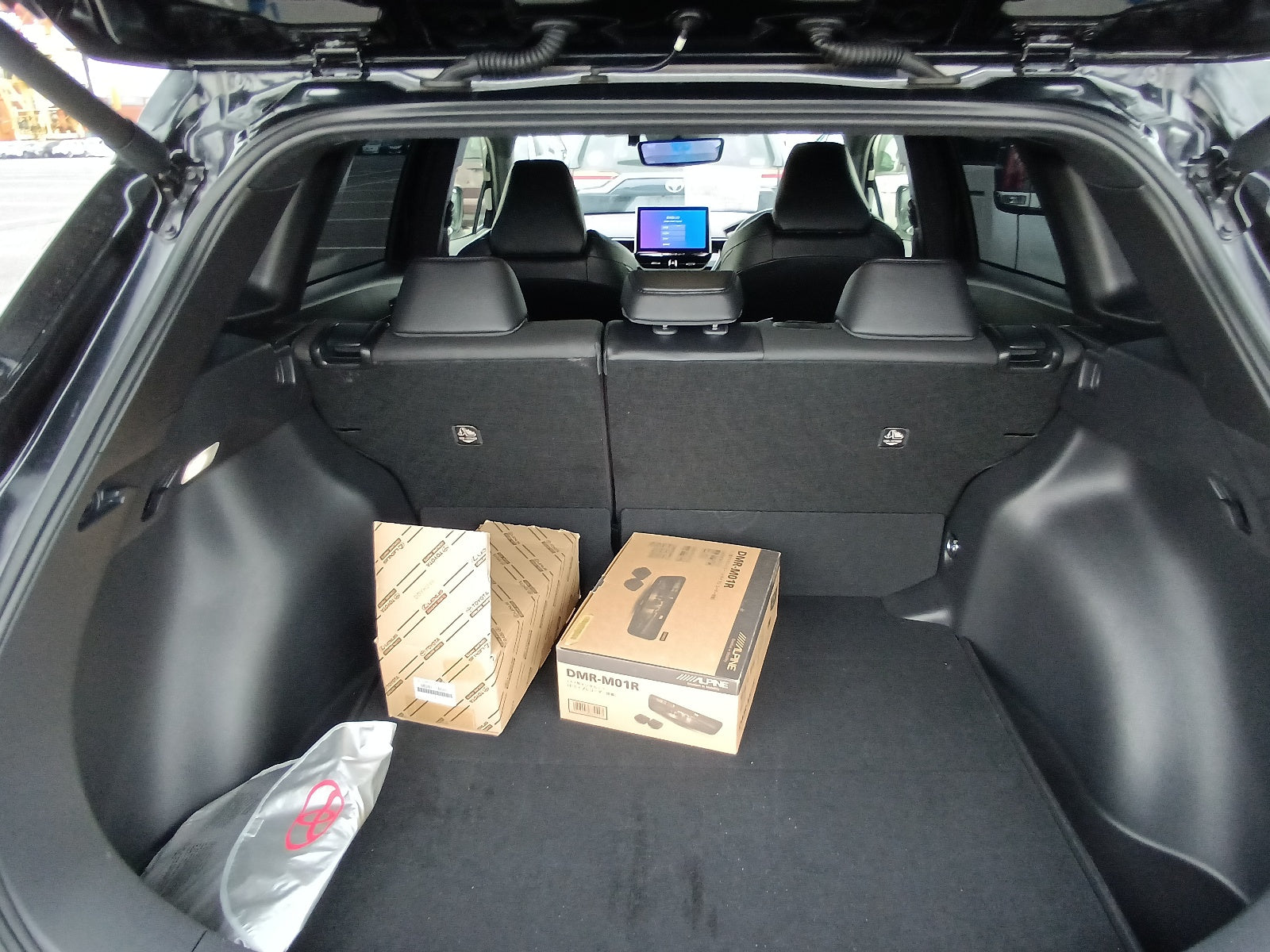TOYOTA COROLLA CROSS-HYBRID Z PACKAGE-2023 BLACK