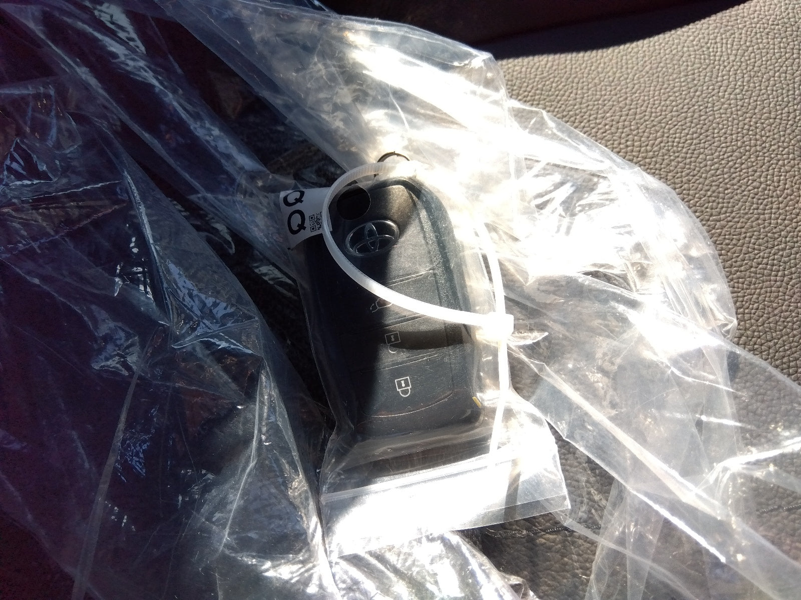 TOYOTA COROLLA CROSS-HYBRID Z-2024