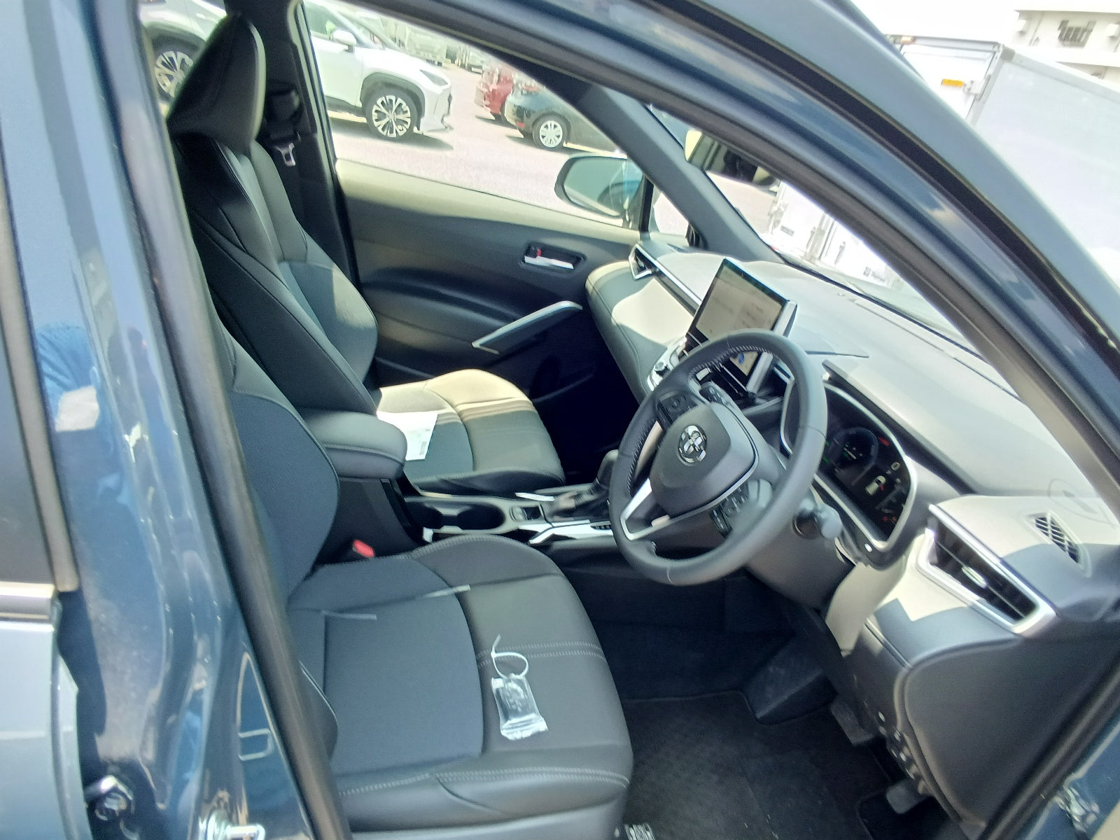 TOYOTA COROLLA CROSS-HYBRID Z-2024