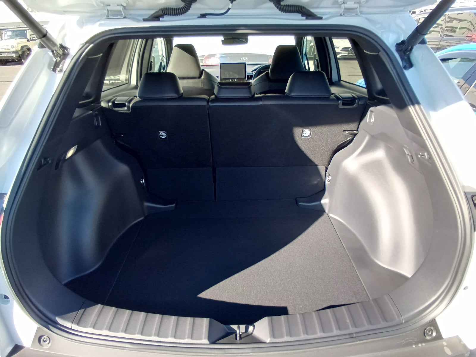 TOYOTA COROLLA CROSS-HYBRID Z-2025 PEARL