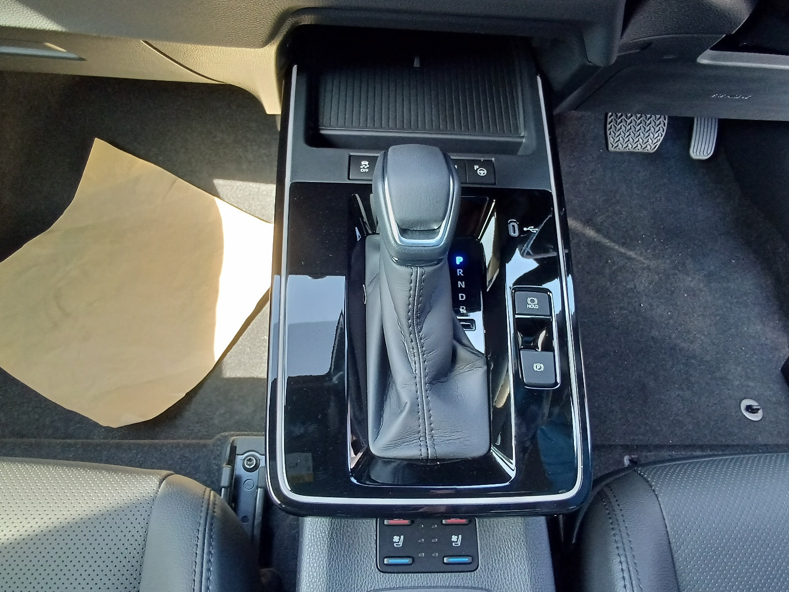 TOYOTA COROLLA CROSS-HYBRID Z PACKAGE-2026 GRAY