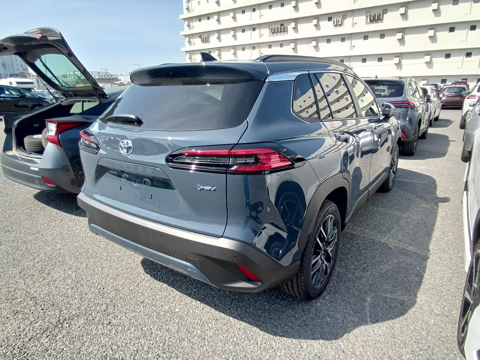 TOYOTA COROLLA CROSS-HYBRID Z PACKAGE-2026 GRAY