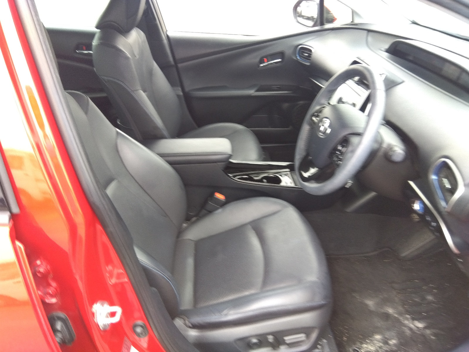 TOYOTA PRIUS-A PREMIUM-2020