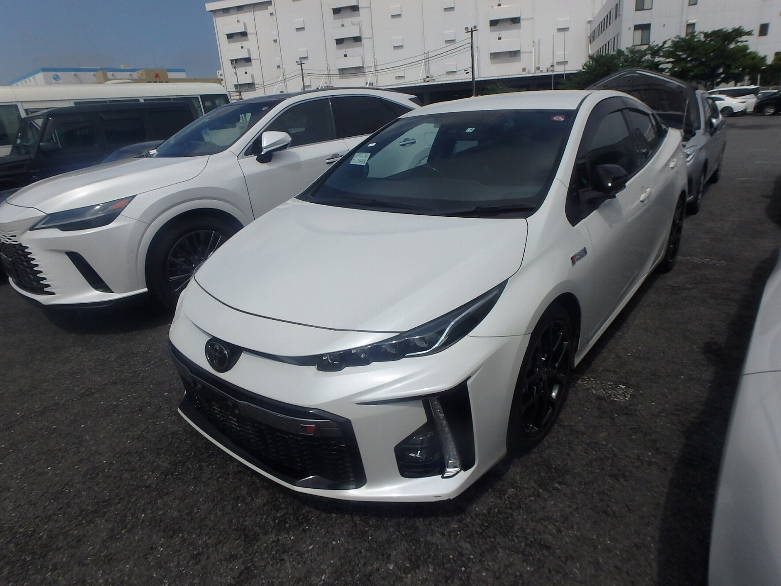 TOYOTA PRIUS PHV 2019 S GR SPORT