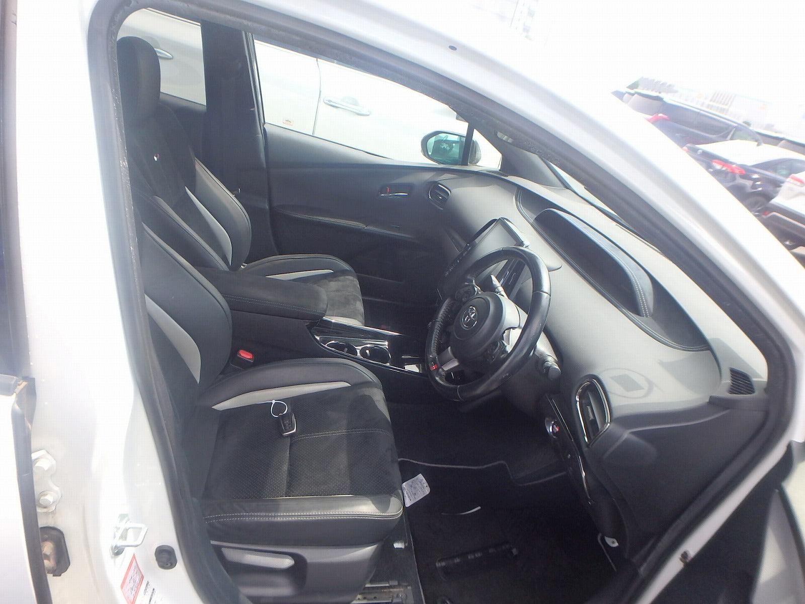 TOYOTA PRIUS PHV 2019 S GR SPORT