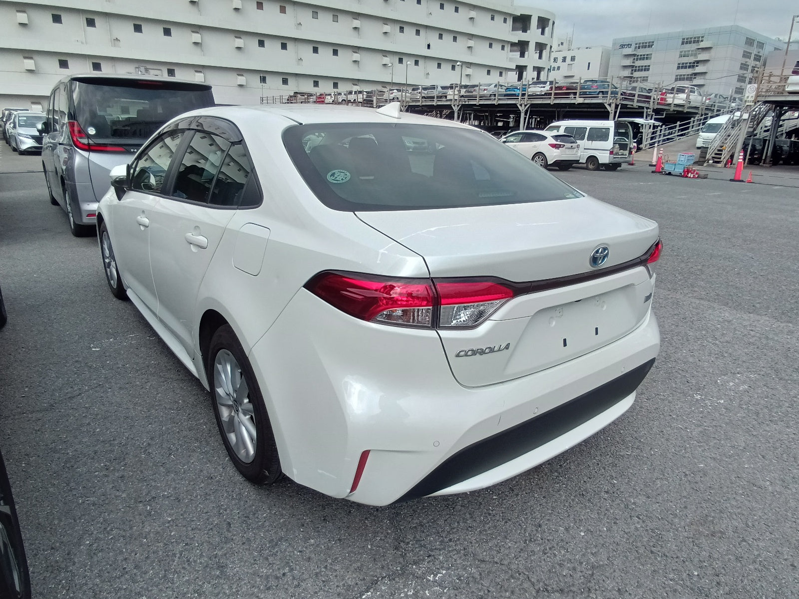 TOYOTA COROLLA 2021 white Hybrid S