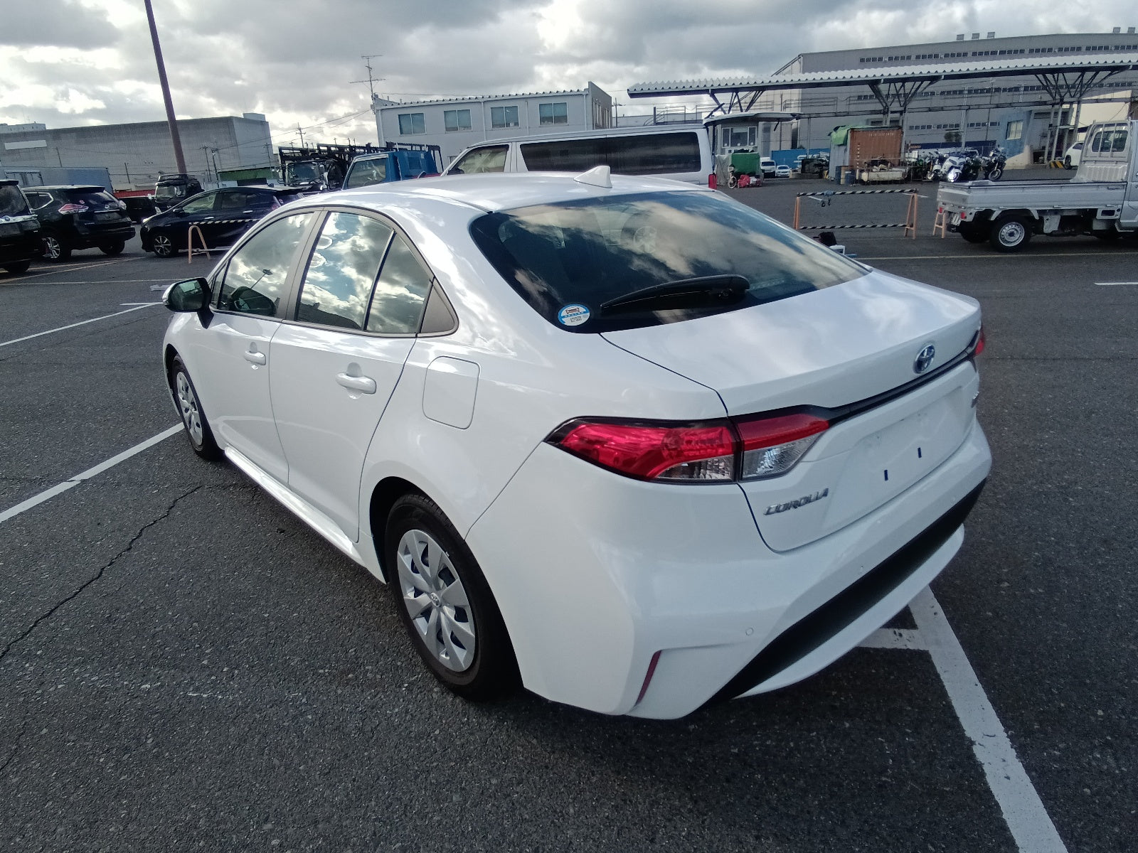 TOYOTA COROLLA 2021 white Hybrid G-X