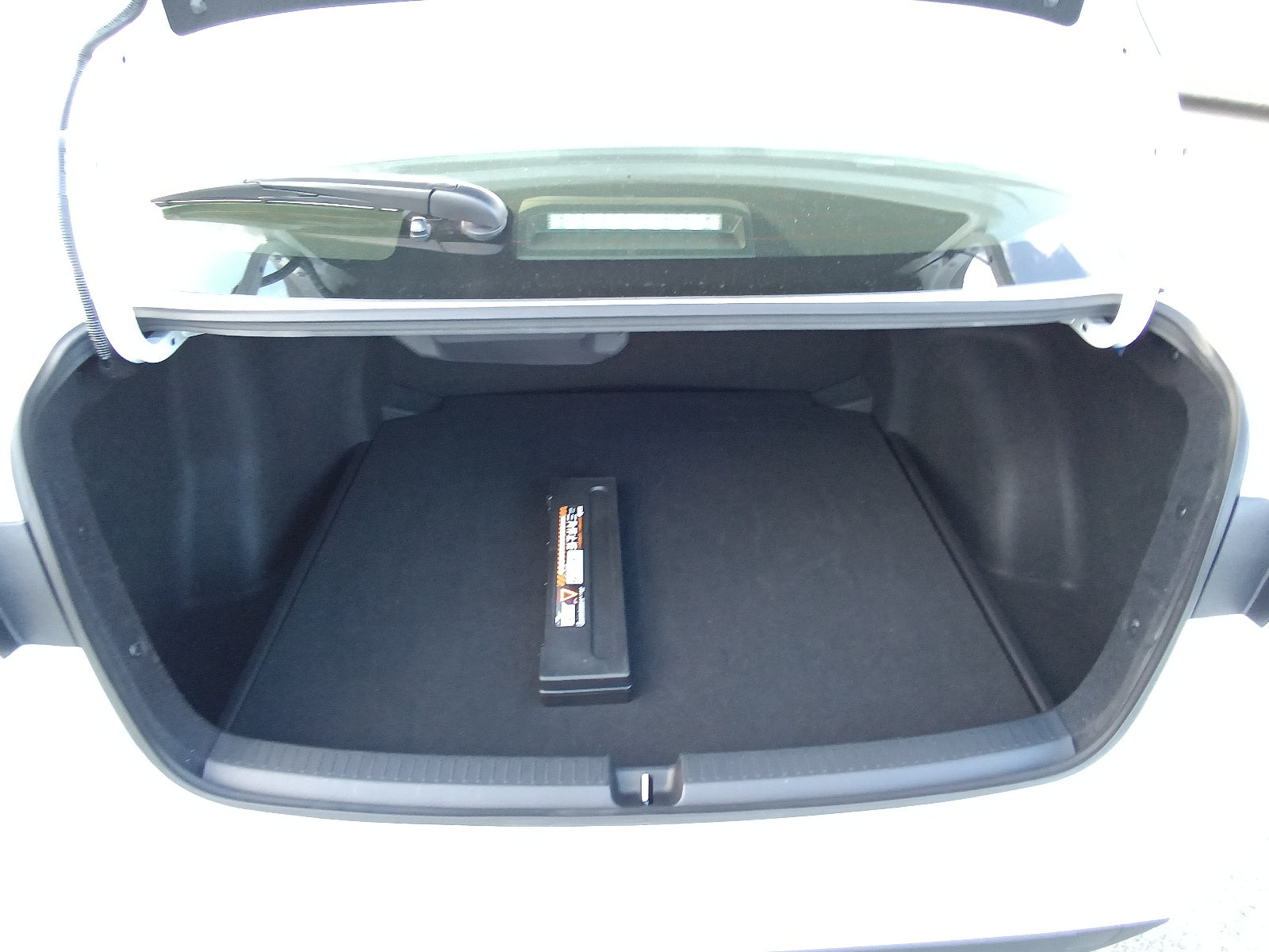 TOYOTA COROLLA 2021 white Hybrid G-X