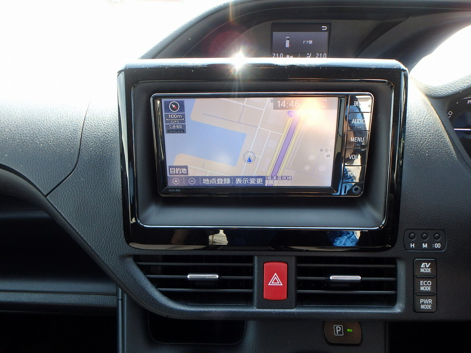 TOYOTA NOAH-HYBRID X-2019