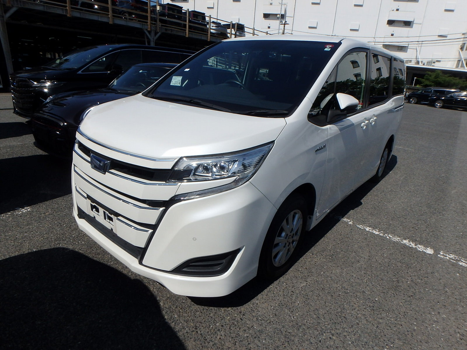TOYOTA NOAH-HYBRID X-2019