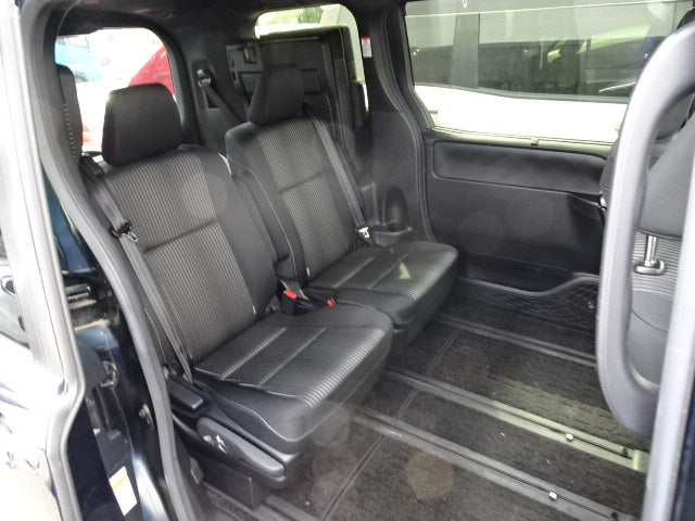 TOYOTA VOXY  2019 ZS