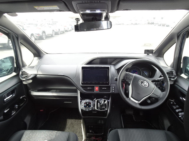 TOYOTA VOXY  2019 ZS