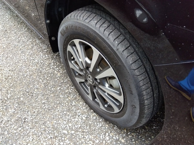 TOYOTA ESQUIRE HV-GI PREMIUM-2019