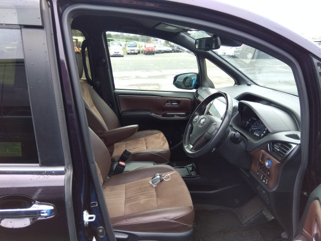 TOYOTA ESQUIRE HV-GI PREMIUM-2019