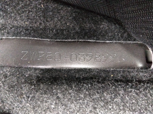 TOYOTA ESQUIRE HV-GI PREMIUM-2019