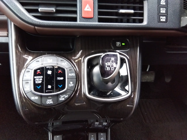 TOYOTA ESQUIRE HV-GI PREMIUM-2019