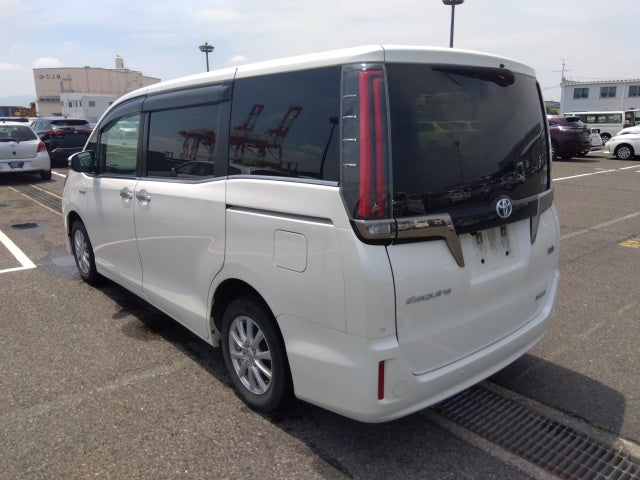 TOYOTA ESQUIRE HYBRID 2020 GI PREMIUM