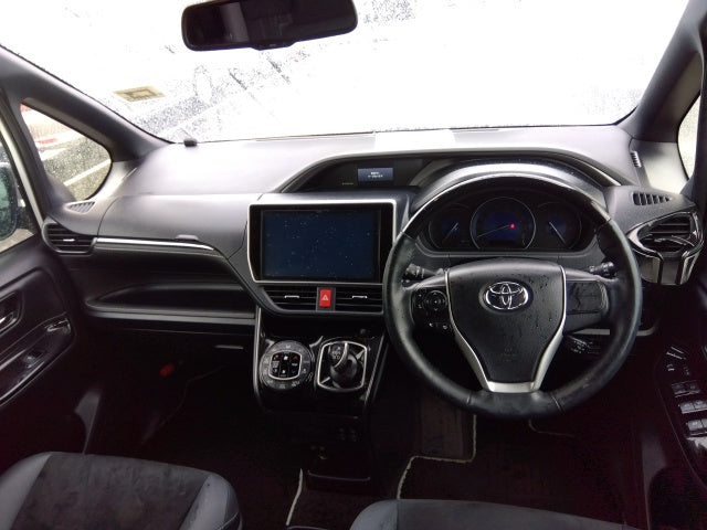 TOYOTA ESQUIRE HYBRID 2019  GI PREMIUM